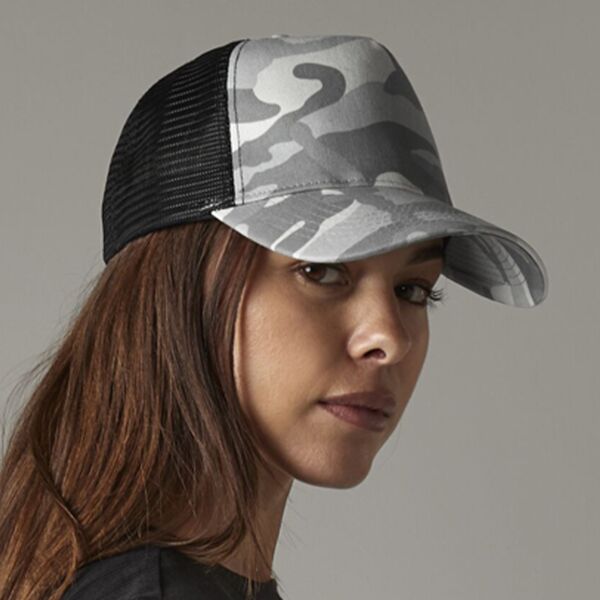 Beechfield Camo Snapback Trucker Cap Thumbnail
